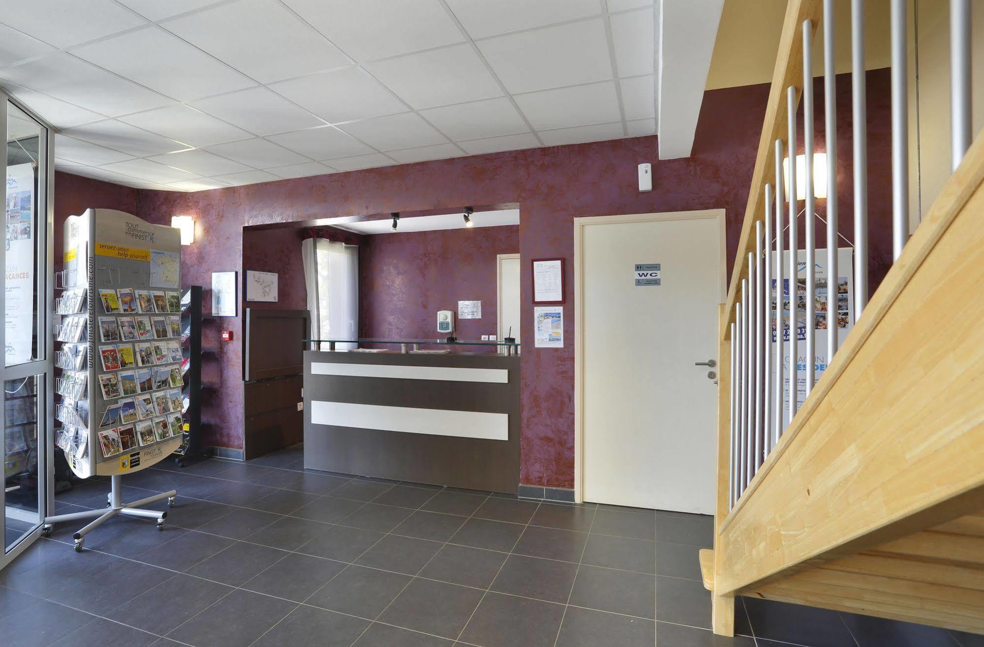 Résidence Néméa Les Roches Saint-Pol-de-Léon Esterno foto